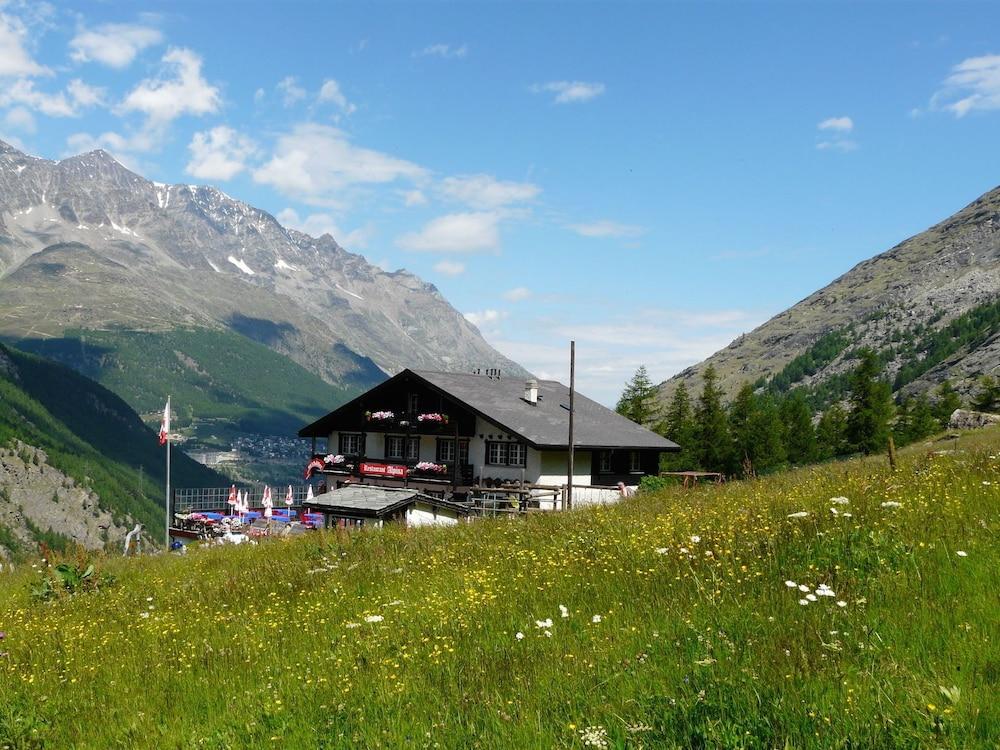 Hotel Kristall Saas-Almagell Exteriér fotografie