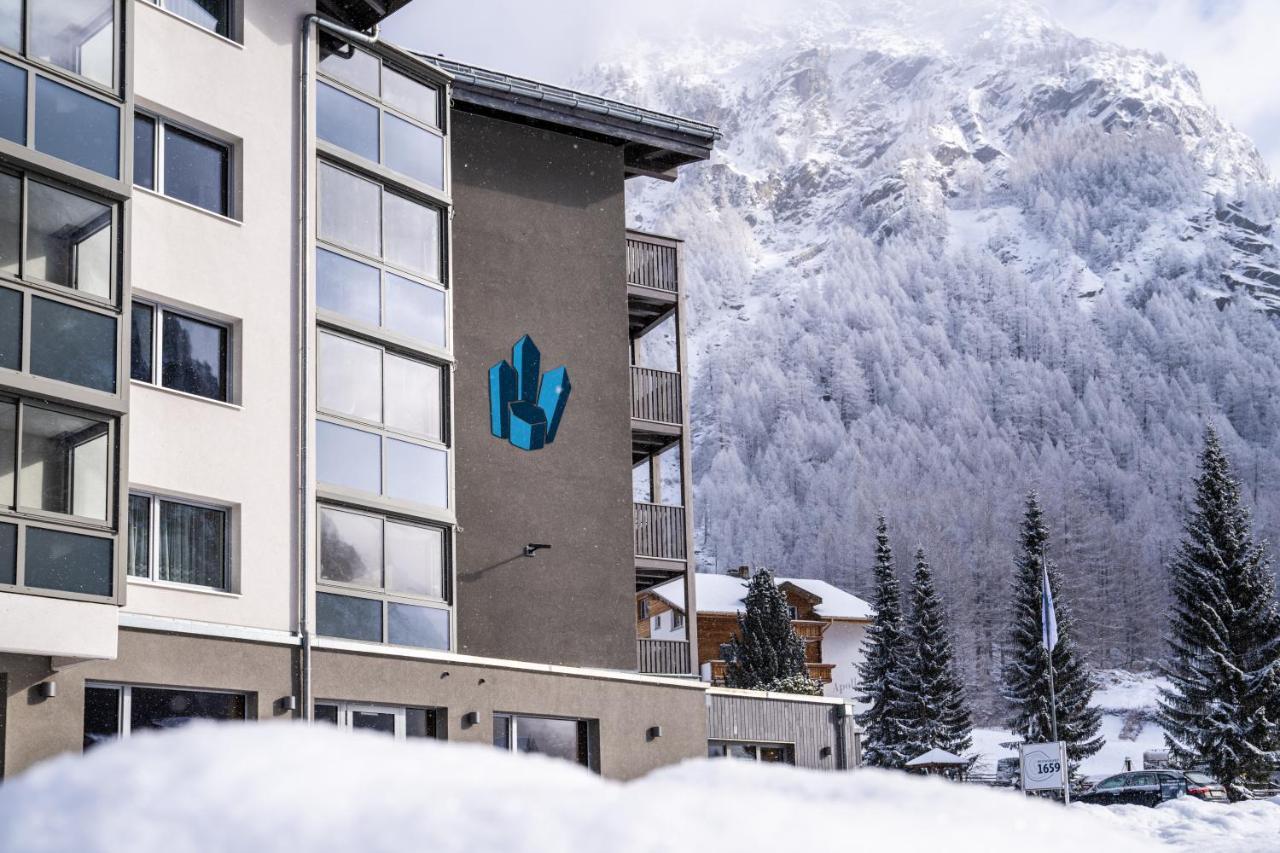 Hotel Kristall Saas-Almagell Exteriér fotografie