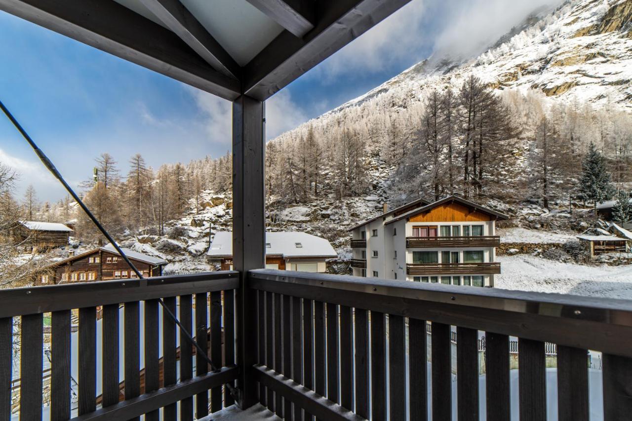 Hotel Kristall Saas-Almagell Exteriér fotografie